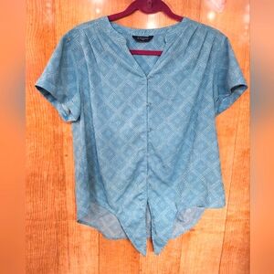 Denver Hayes blue button-down blouse size medium